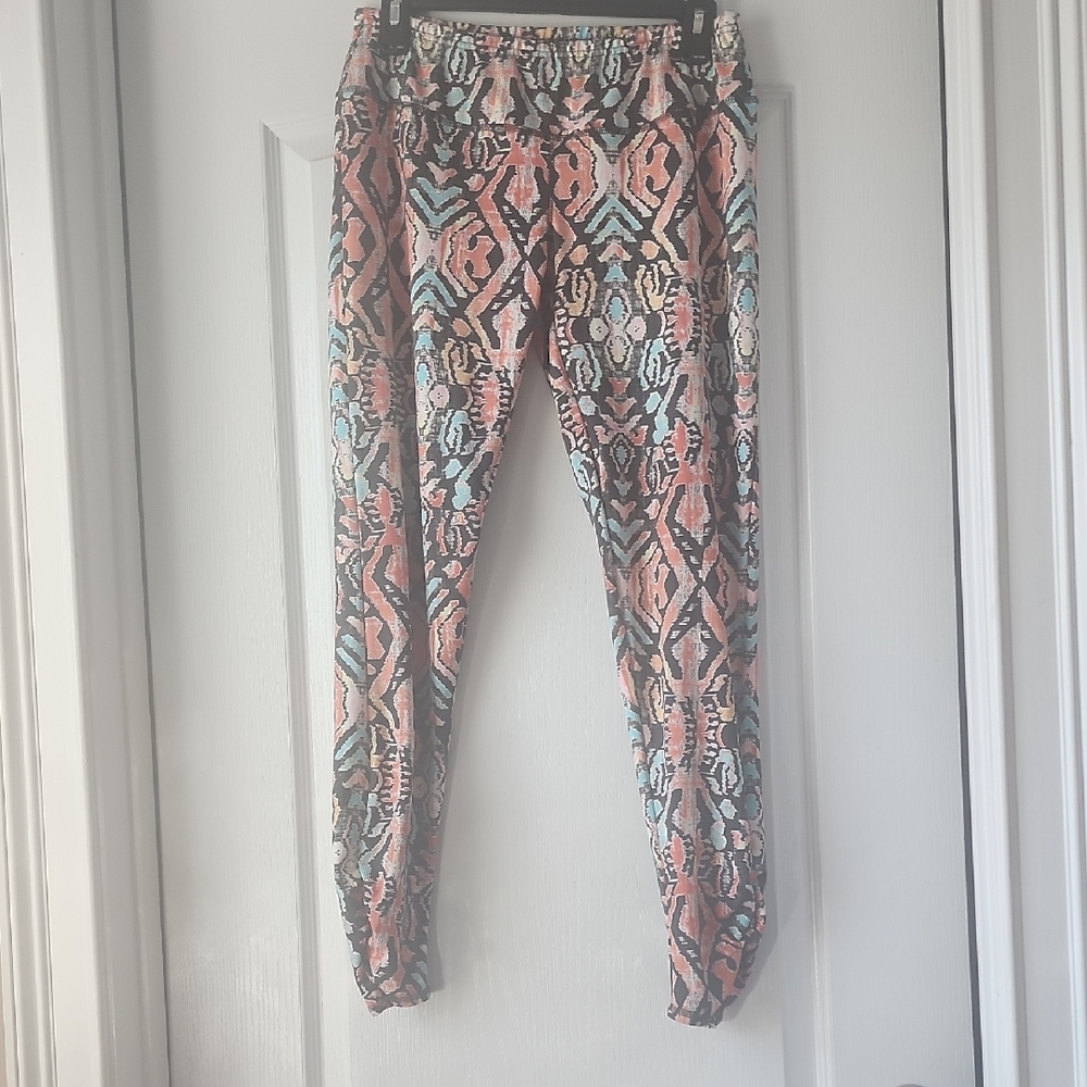 Body Central Pink and Blue Geometric Leggings